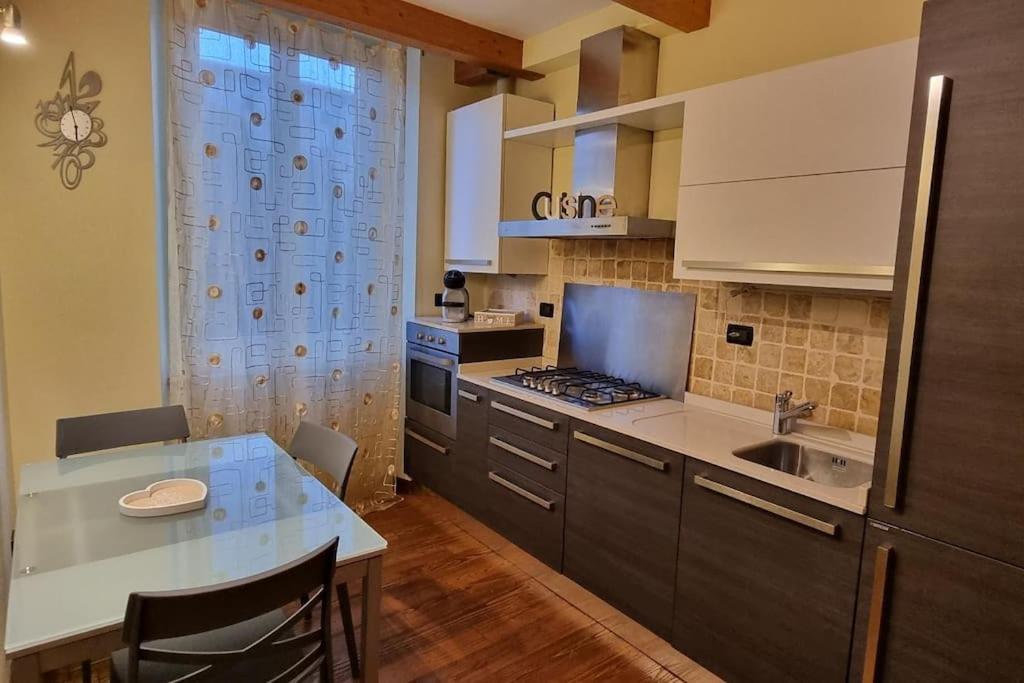 Appartamento La Casina Di Chiara ลีวอร์โน ภายนอก รูปภาพ
