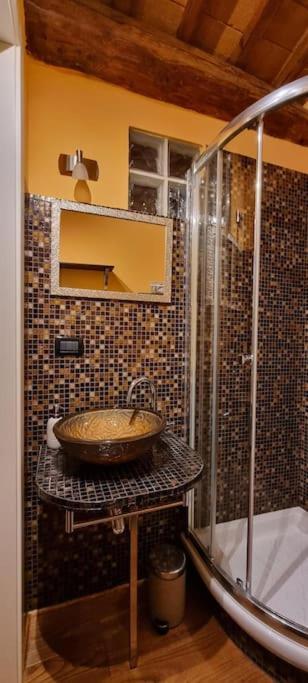 Appartamento La Casina Di Chiara ลีวอร์โน ภายนอก รูปภาพ