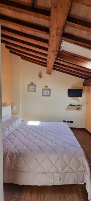 Appartamento La Casina Di Chiara ลีวอร์โน ภายนอก รูปภาพ