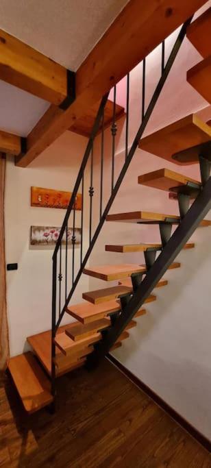 Appartamento La Casina Di Chiara ลีวอร์โน ภายนอก รูปภาพ